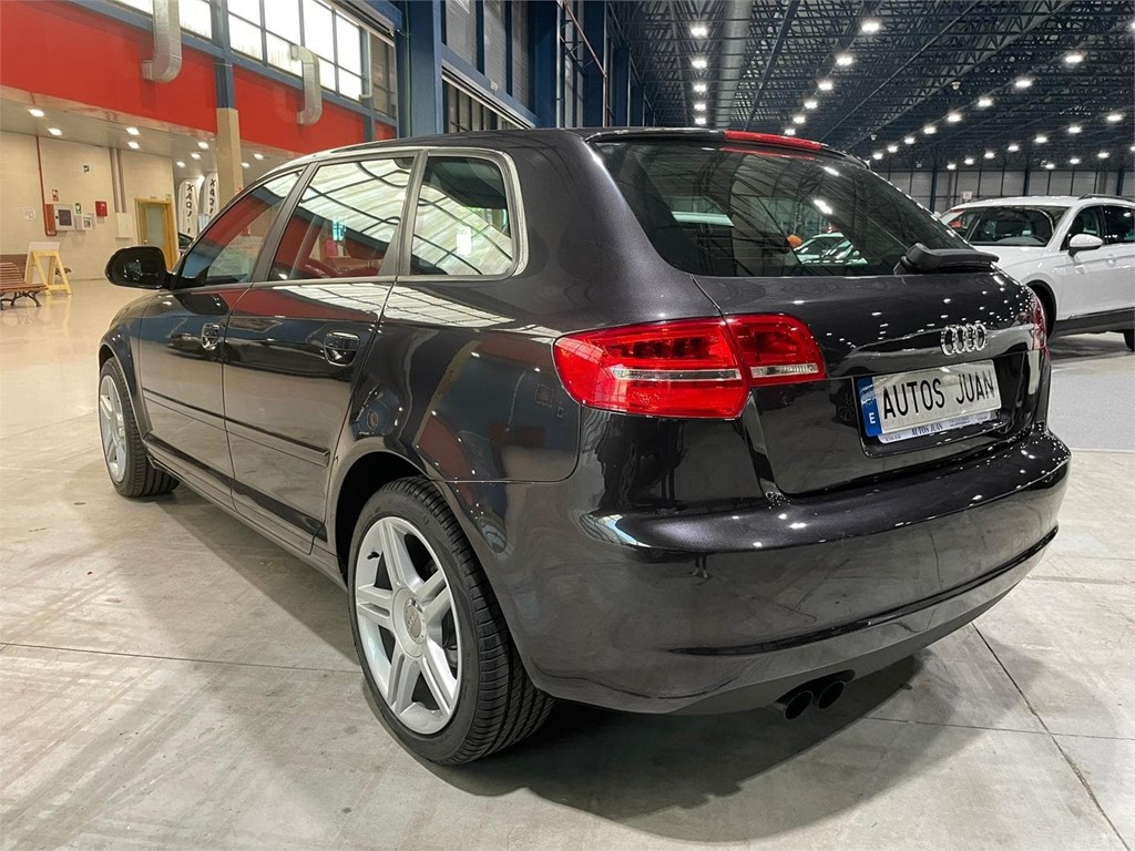 Foto 12 AUDI A3 1.8TFSI SPORTBACK ATTRACTION