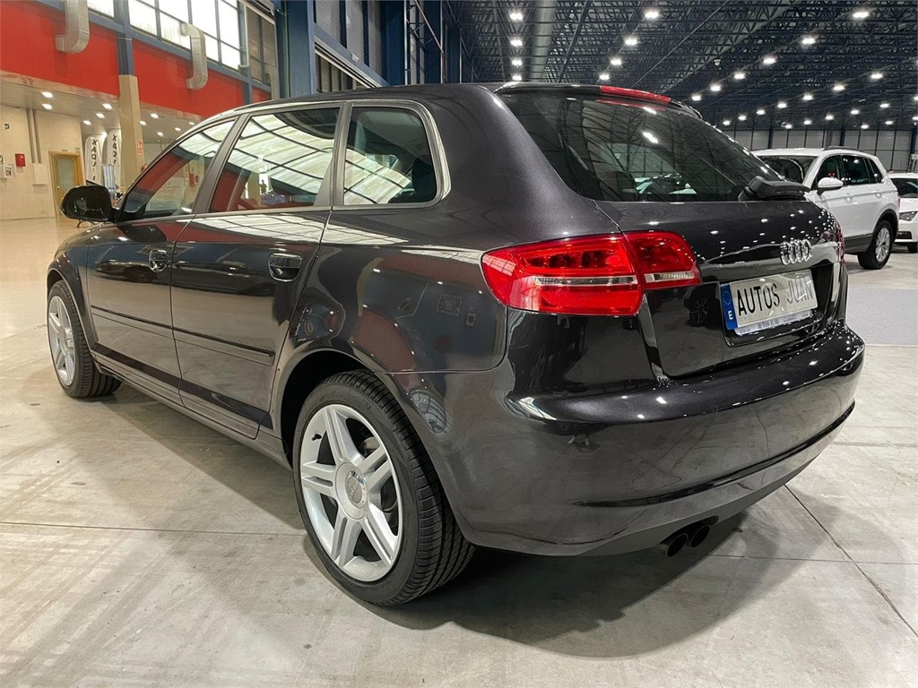 Foto 1 AUDI A3 1.8TFSI SPORTBACK ATTRACTION