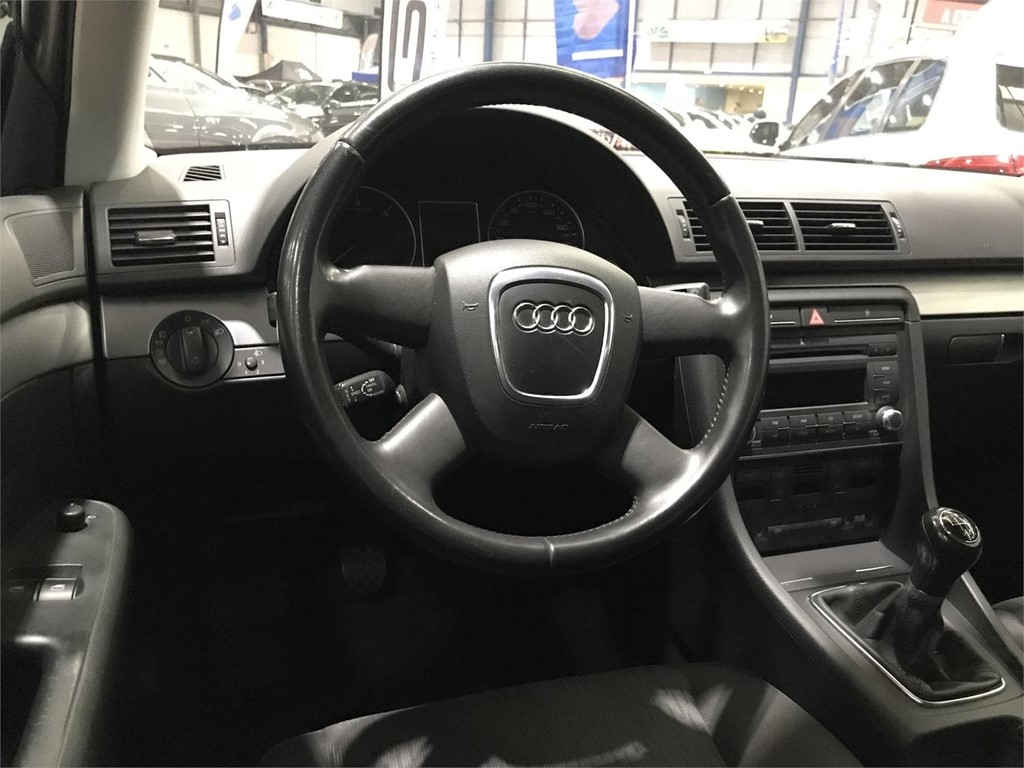 Foto 15 AUDI A4 2.0TDI AVANT