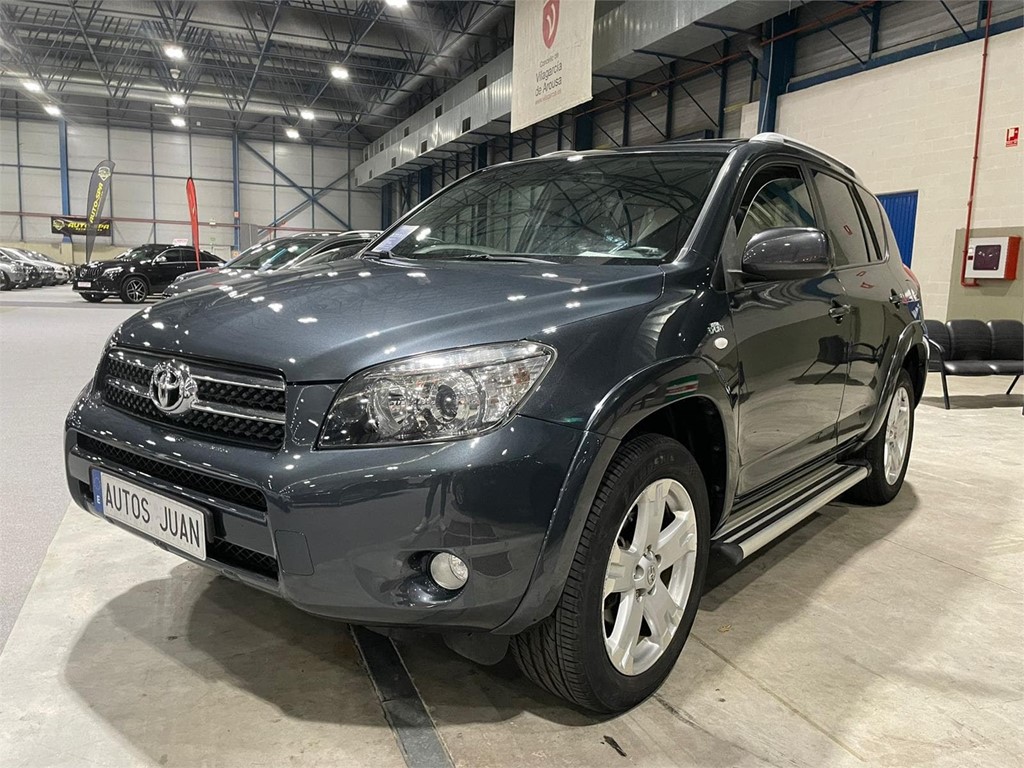 Foto 10 TOYOTA RAV4 2.2 D-CAT